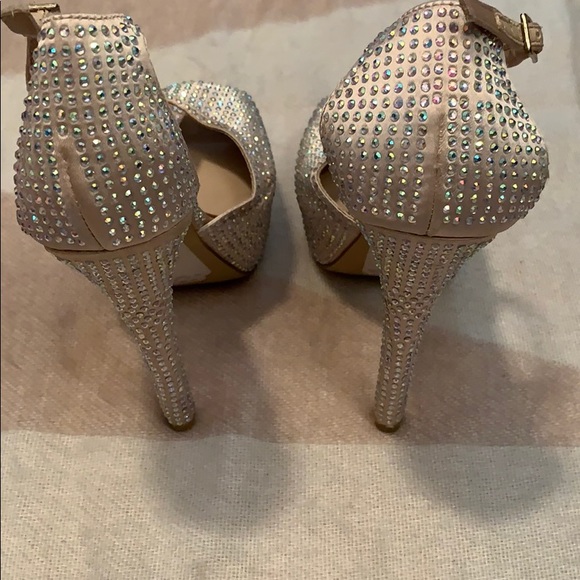 Pre-Owned Steve Madden Champagne Angylna Heels - Picture 5 of 6